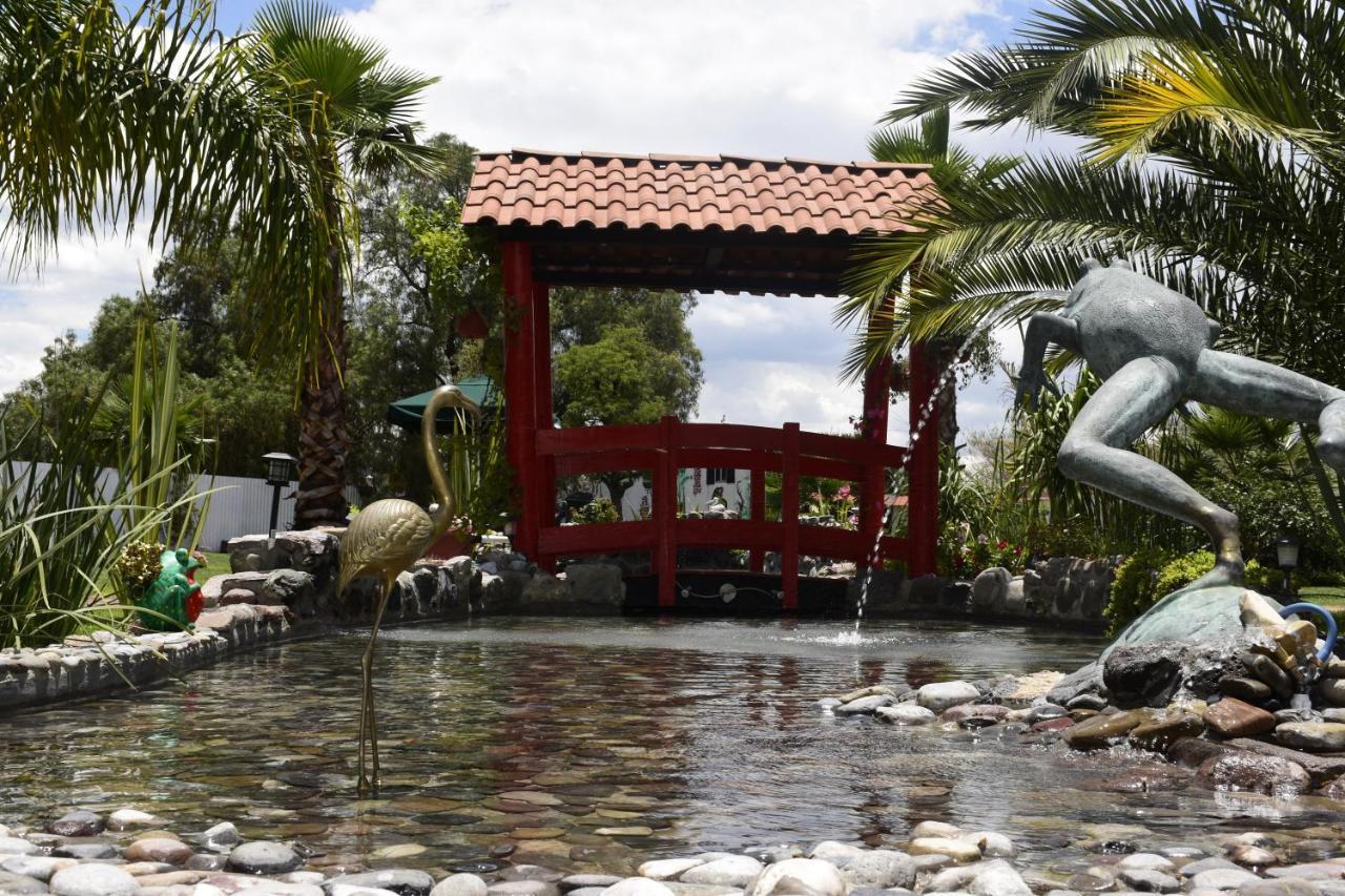 Hotel Palmas Teotihuacan San Juan Teotihuacán Buitenkant foto